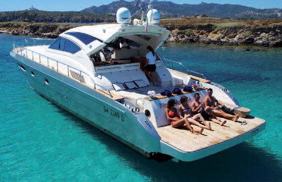 Boat-charter-sardegna-luxury-cayman-58-6