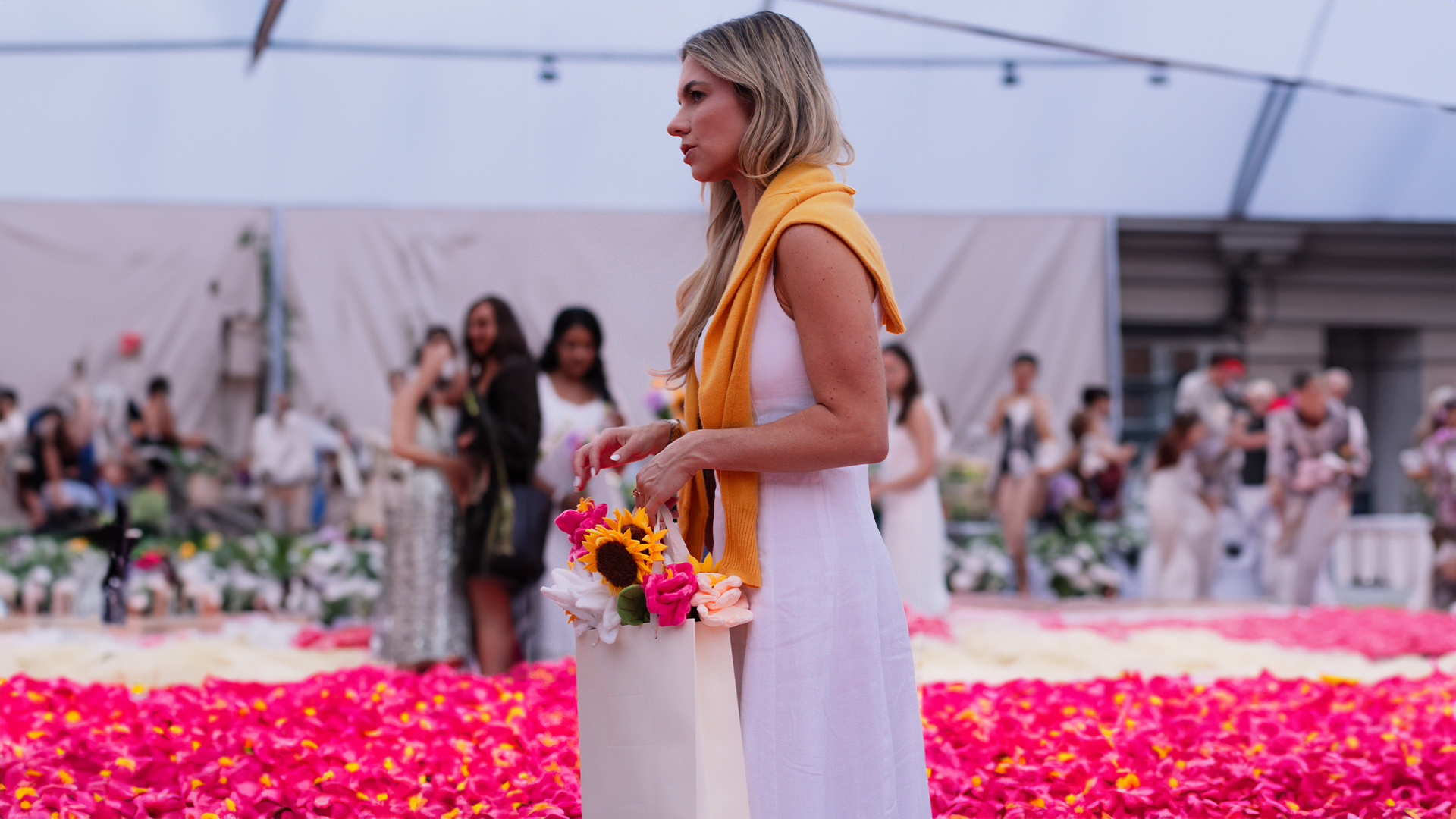 CJ Hendry's Flower Market: An Immersive Floral Experience with Clé