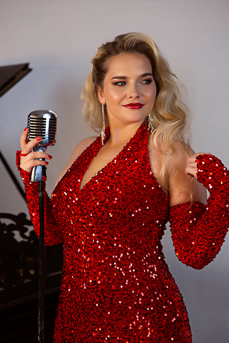 Winner small image - Singer Kristina Gutseva