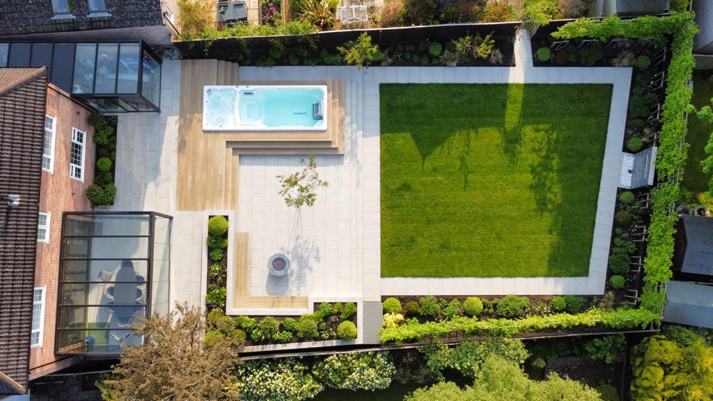 Winner small image - Andrew Jordan Garden Design