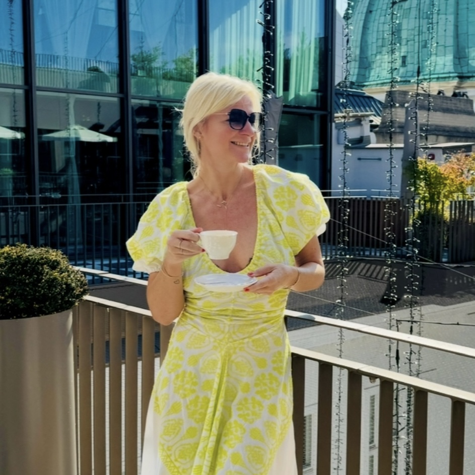 Winner small image - Sweettravelbee