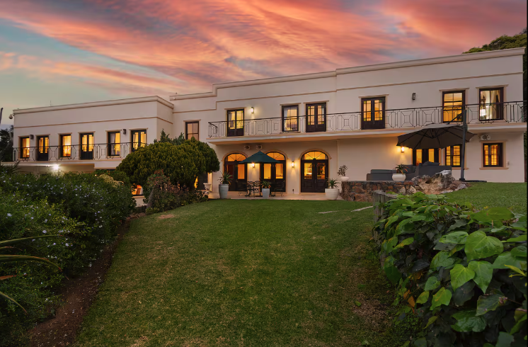 Winner small image - Lyonesse House