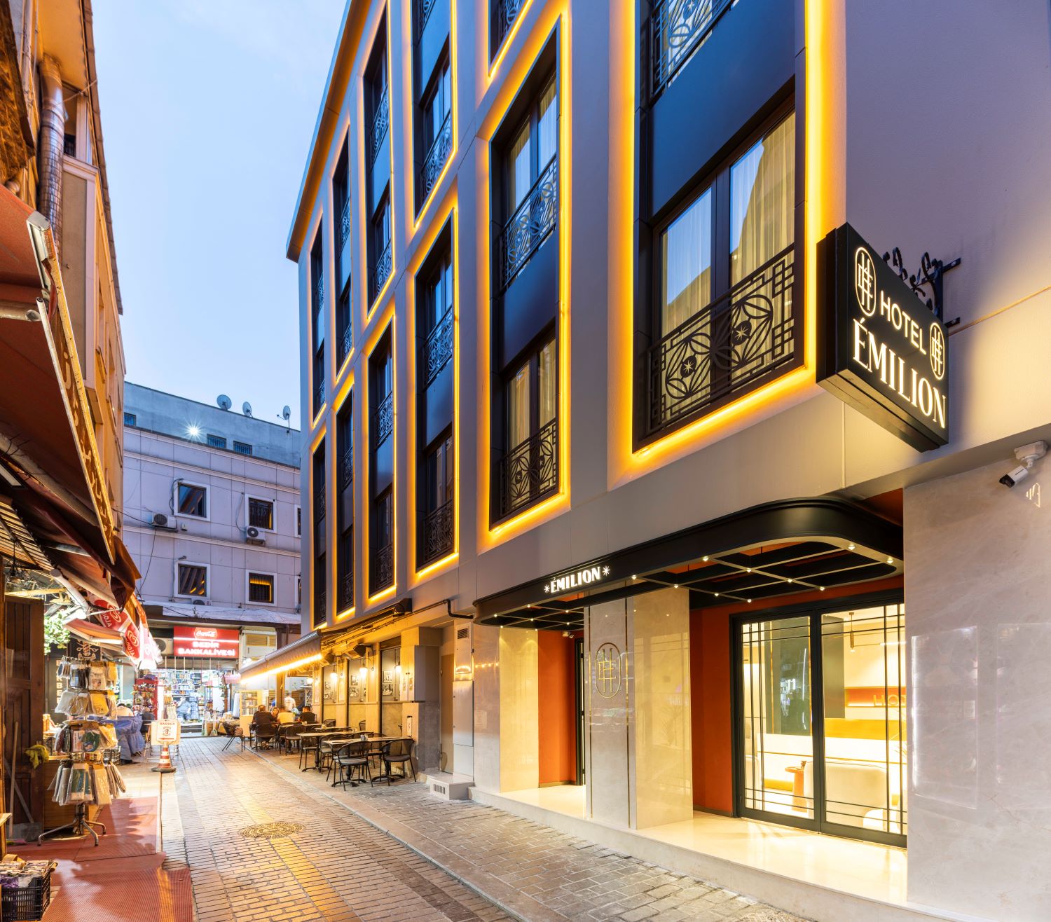 Winner small image - Hotel Emilion