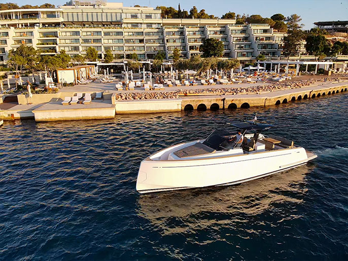 Winner small image - Praevado-Yachting