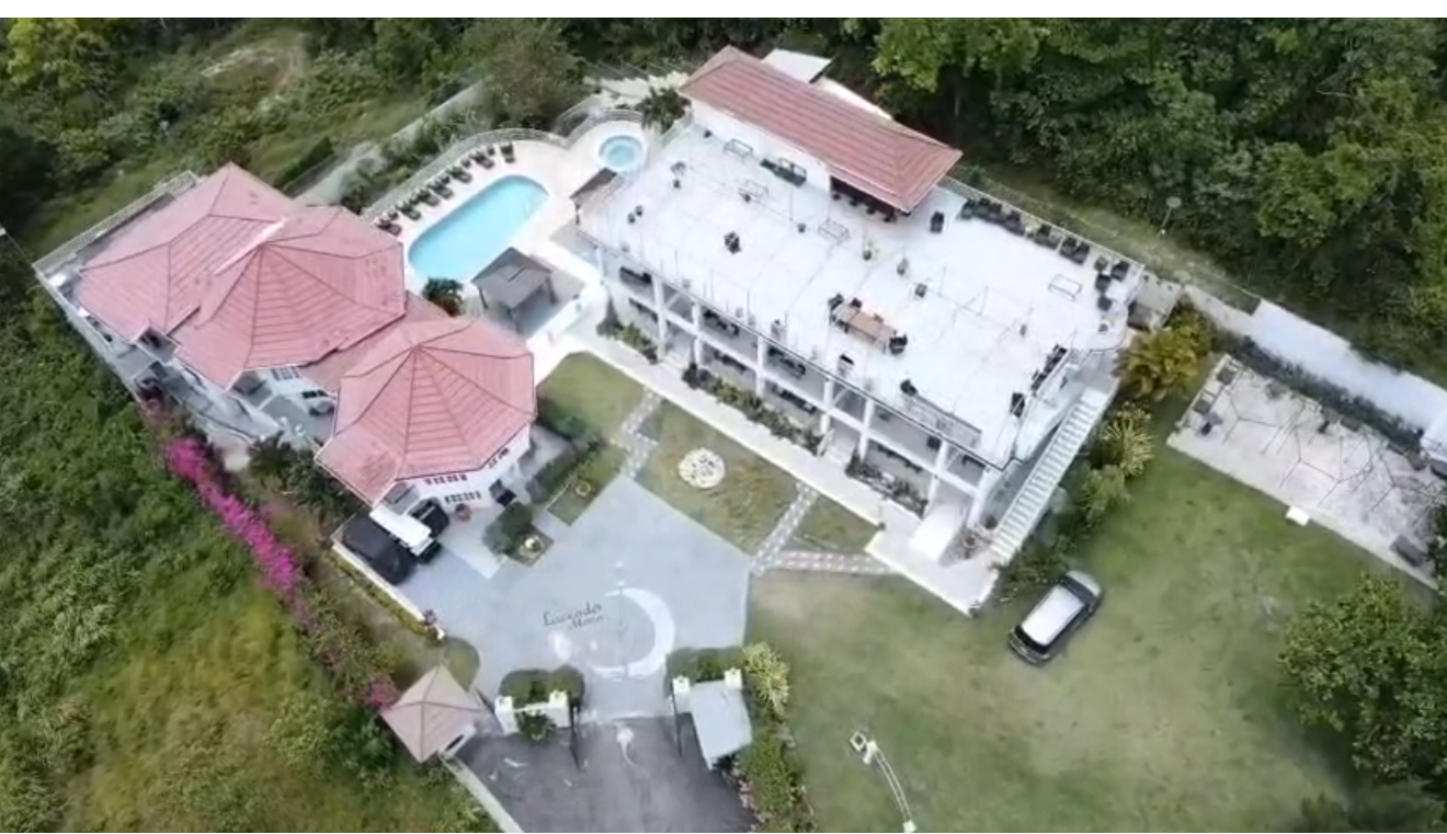 Winner small image - Lavender Moon Villas