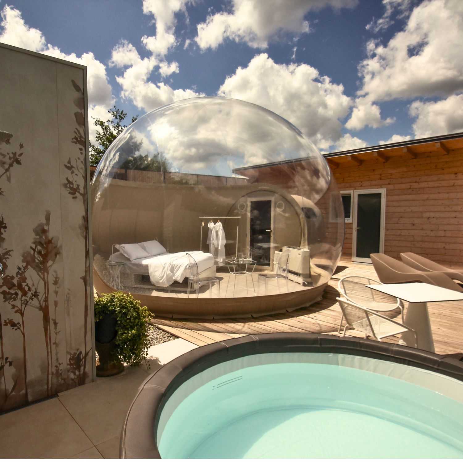 Winner small image - Atmosfera Bubble Glamping