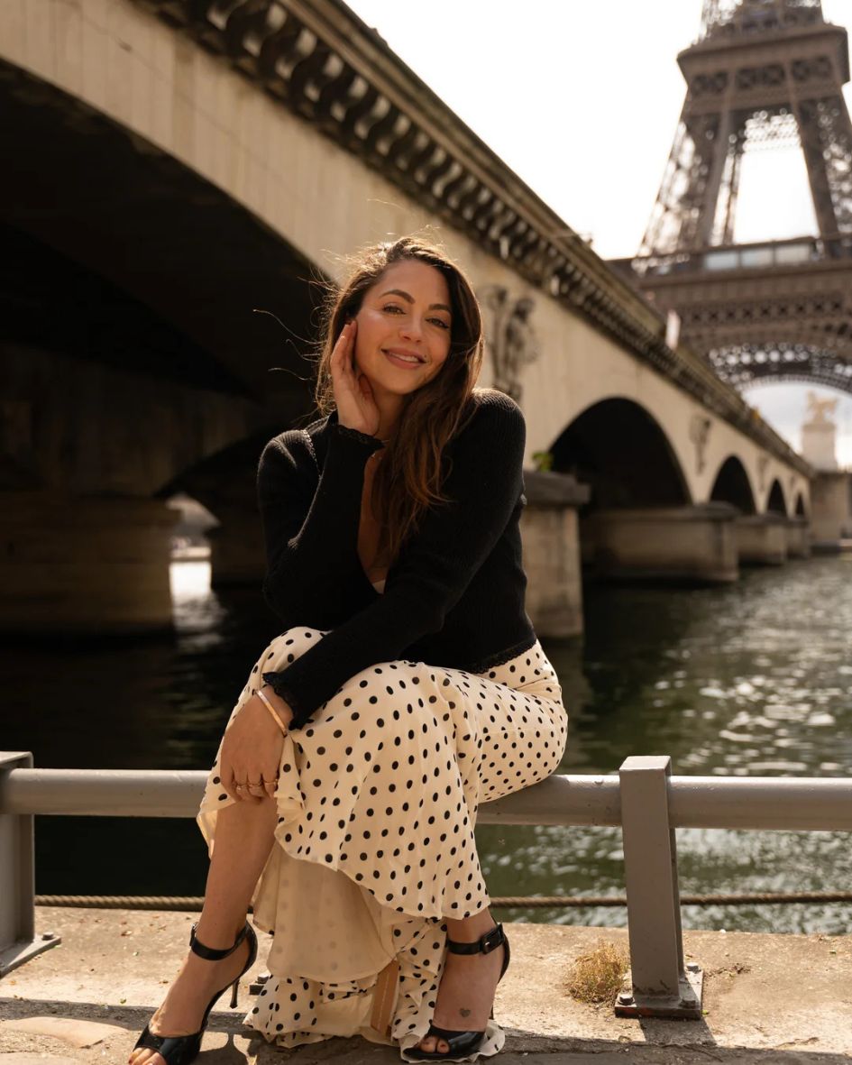 Winner small image - Bonjour Delilah