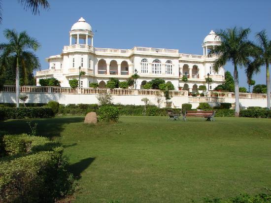 Winner small image - Balaram Palace Resort