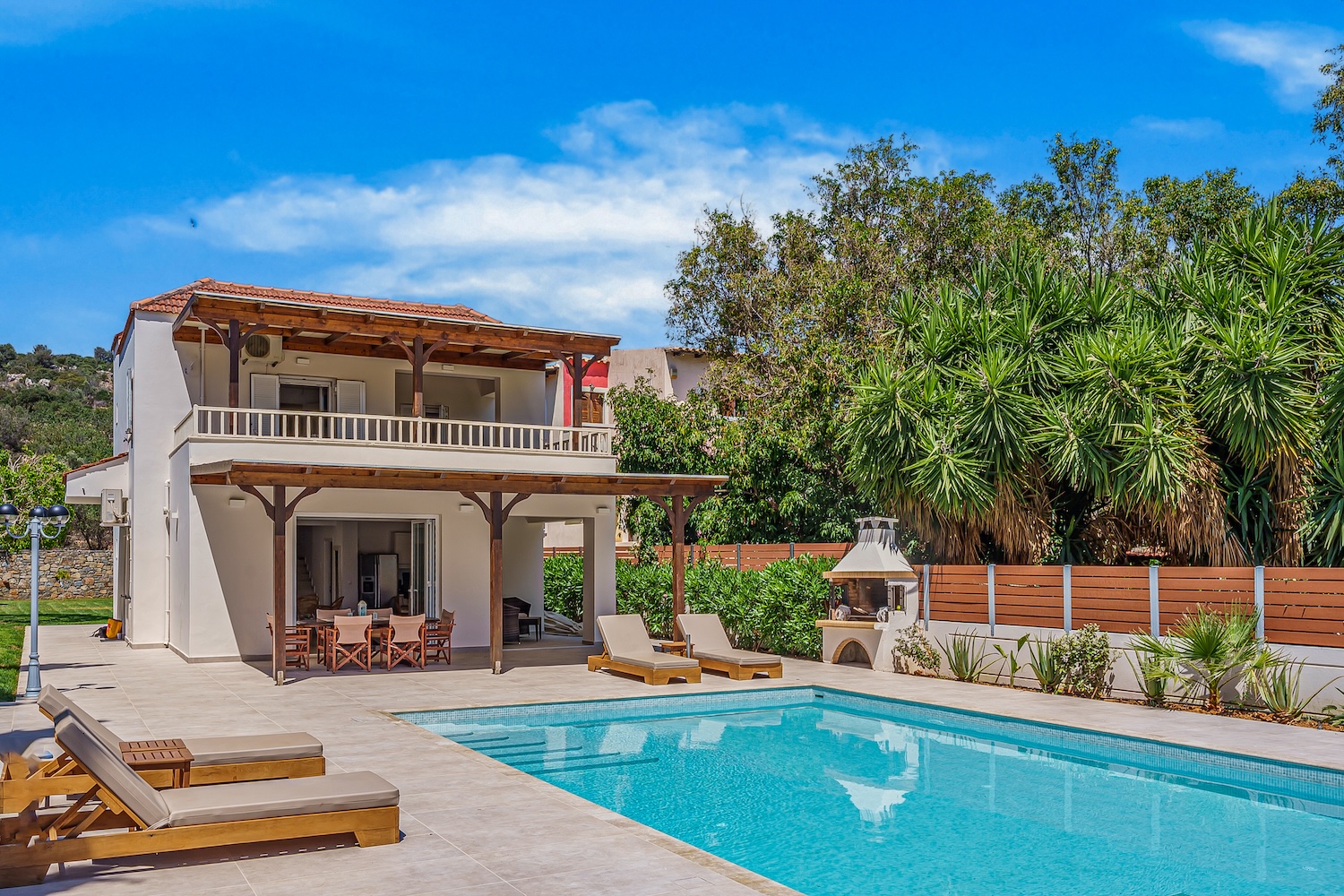 Winner small image - Villa Hera Sisi
